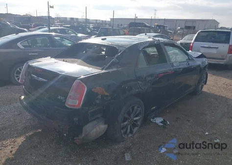 2014 Chrysler 300 S z USA, uszkodzony, nr VIN 2C3CCAGGXEH222498